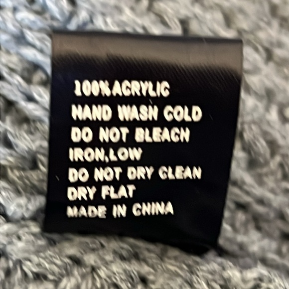 POL Chunky Chenille Knit Cardigan Grey Oversized Crochet Cabincore Cozy Large - Picture 8 of 8